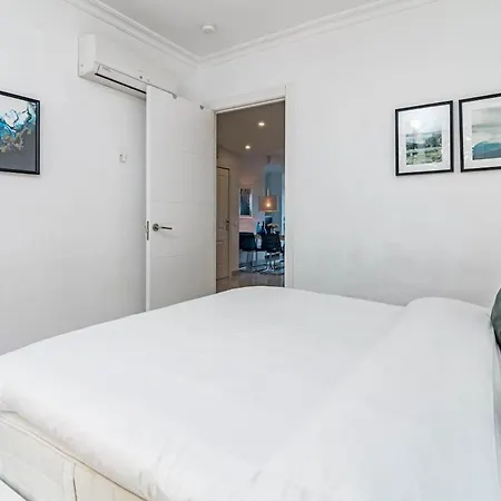 Sat2 - Modern 2 Bedroom With Ocean View Apartment *