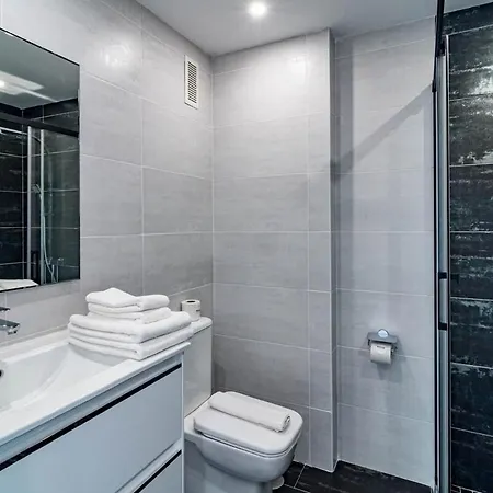 Apartment Sat2 - Modern 2 Bedroom With Ocean View